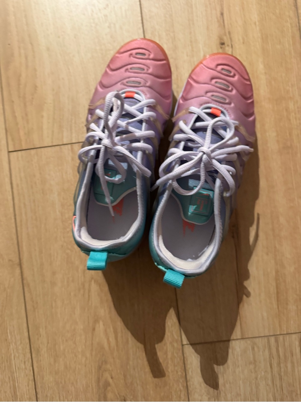 Nike Women Pink Gradient Sneakers with Teal Accents